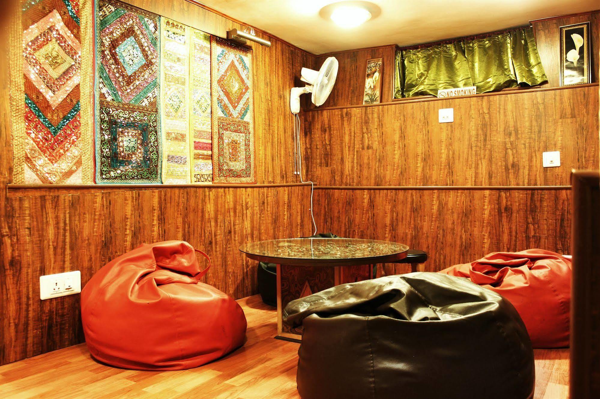 Hotel Walisons Resorts Srīnagar エクステリア 写真